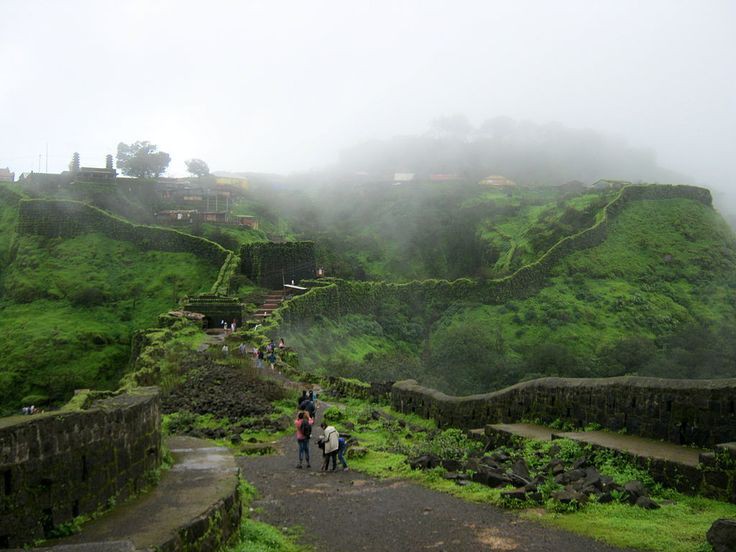 Pune to Mahabaleshwar Tour Package: Explore Scenic Hill Stations - Price Range ₹3600 to ₹5000 | Amit Tour and Travel